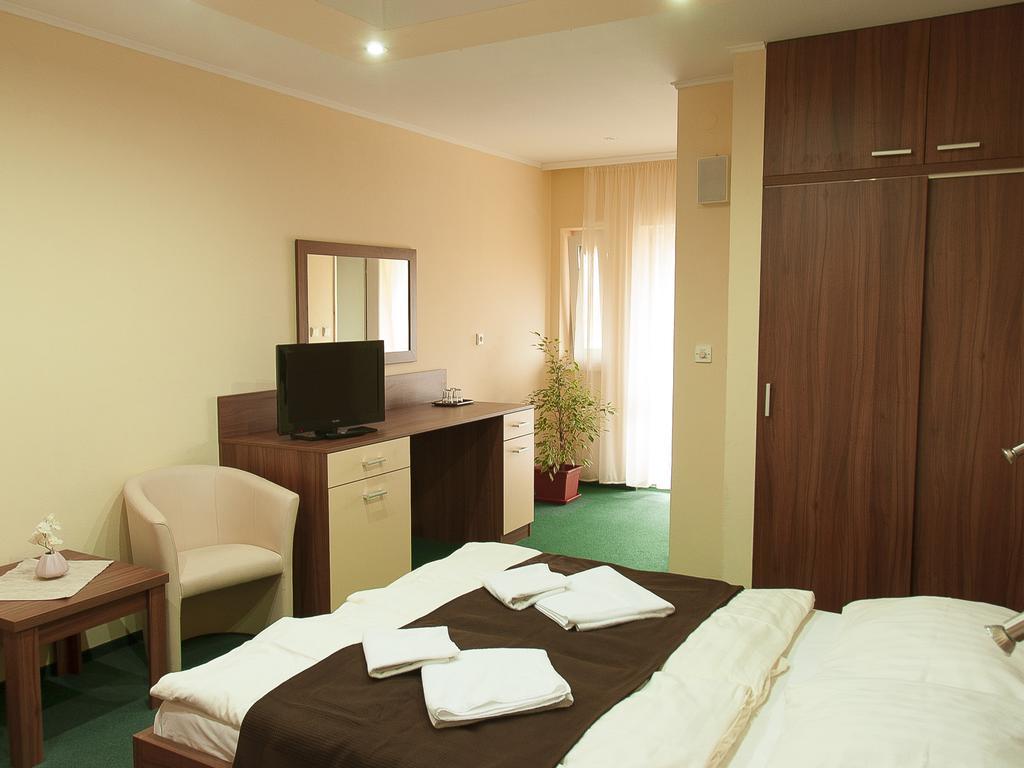 Penzion Fortune Dunajská Streda 部屋 写真